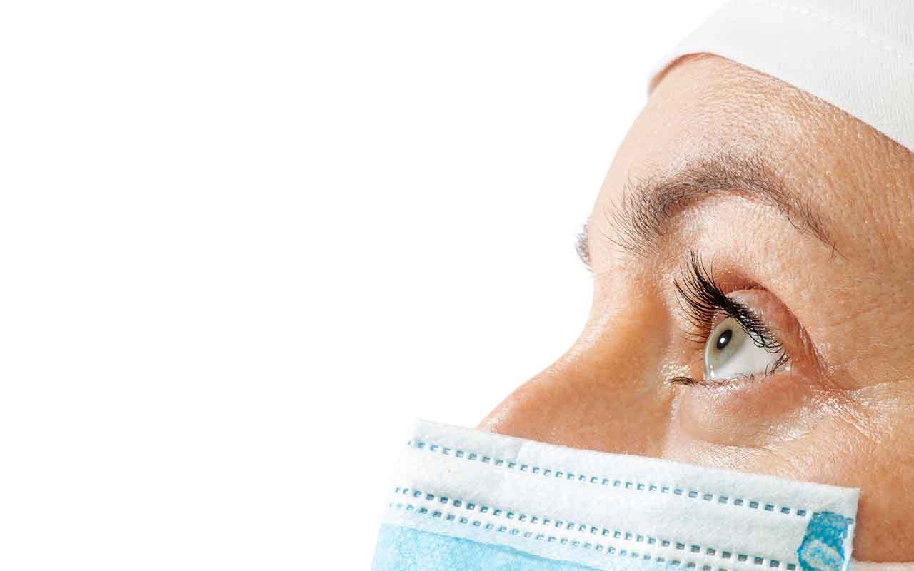 Blépharoplastie en Tunisie : comment se passe le suivi à distance après le retour